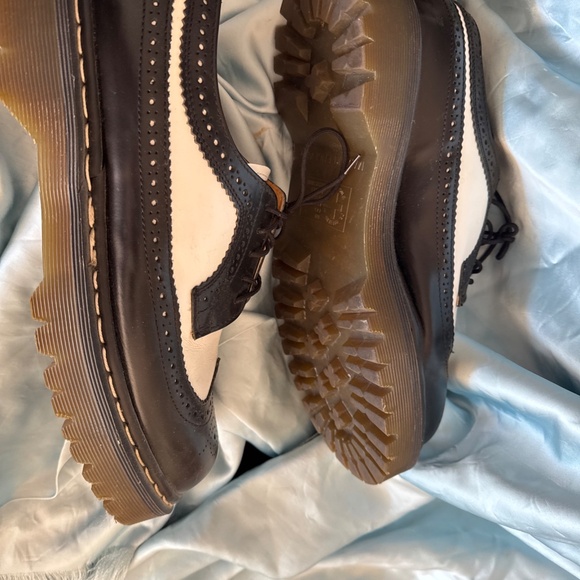 Dr. Martens Bex Brogue Shoes Black White Wingtip Oxford England US •M 8,W10. main image 5